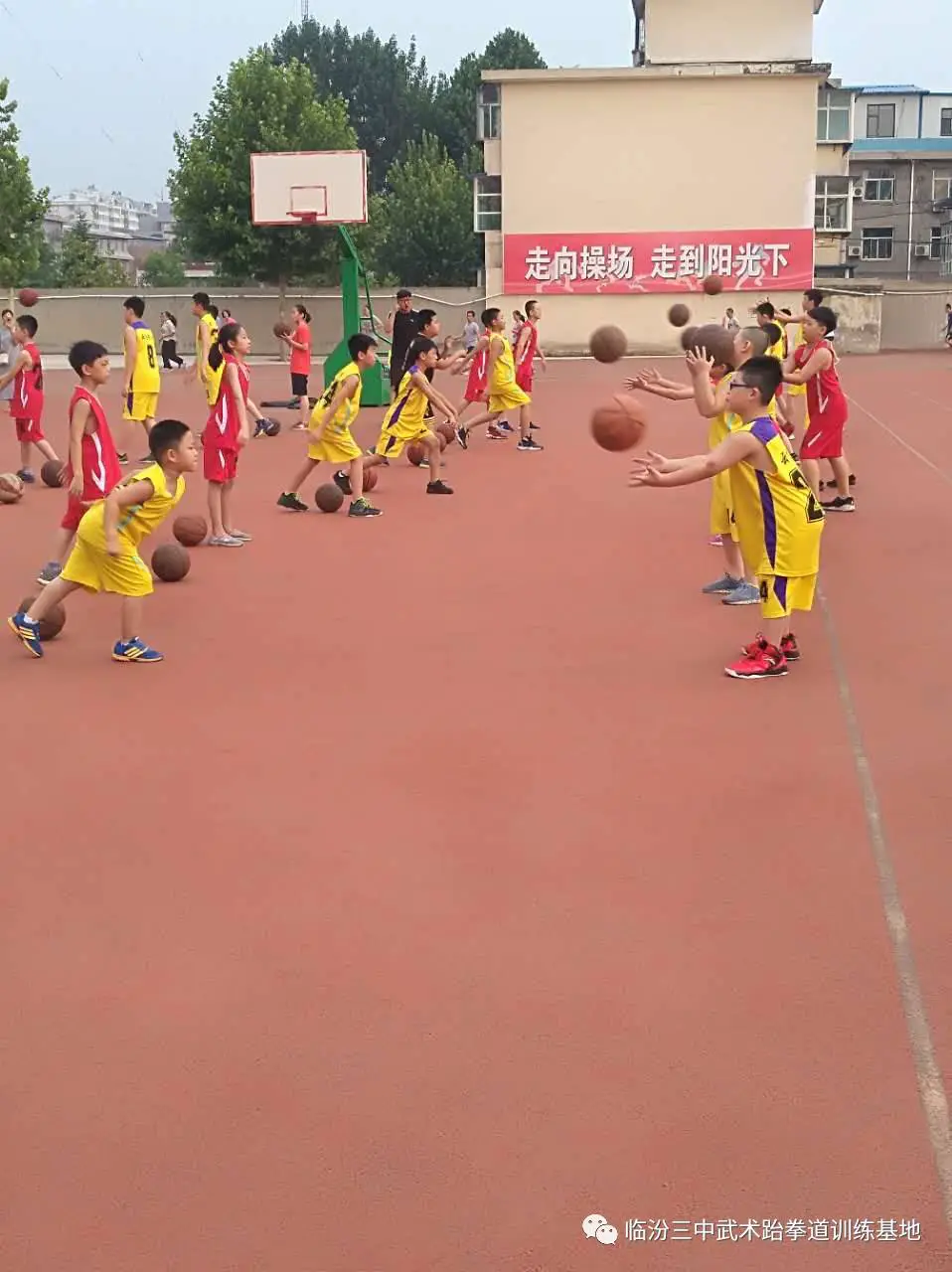 如何通过模拟比赛提高控卫的应变能力_2